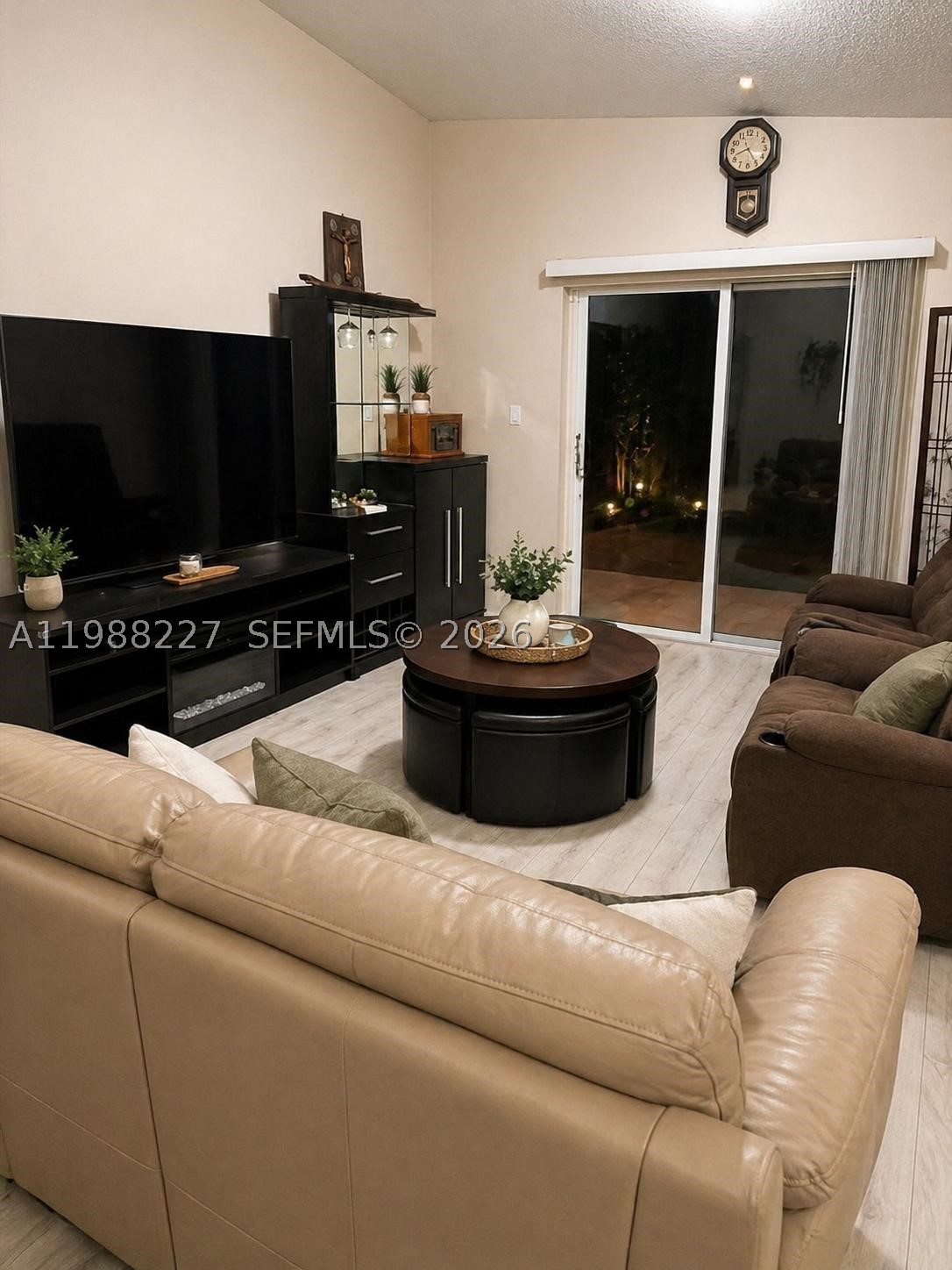 Pembroke Pines photo 4