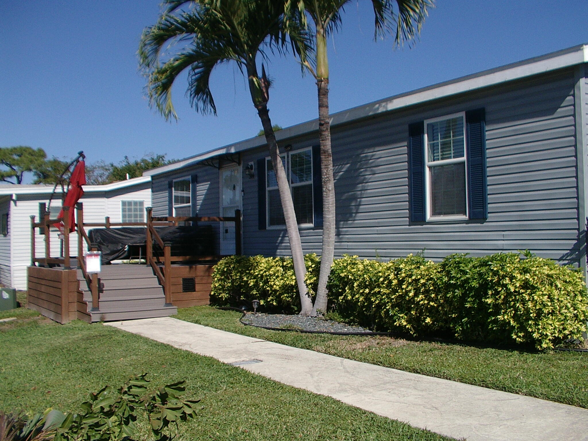 Palm Beach Gardens photo 1
