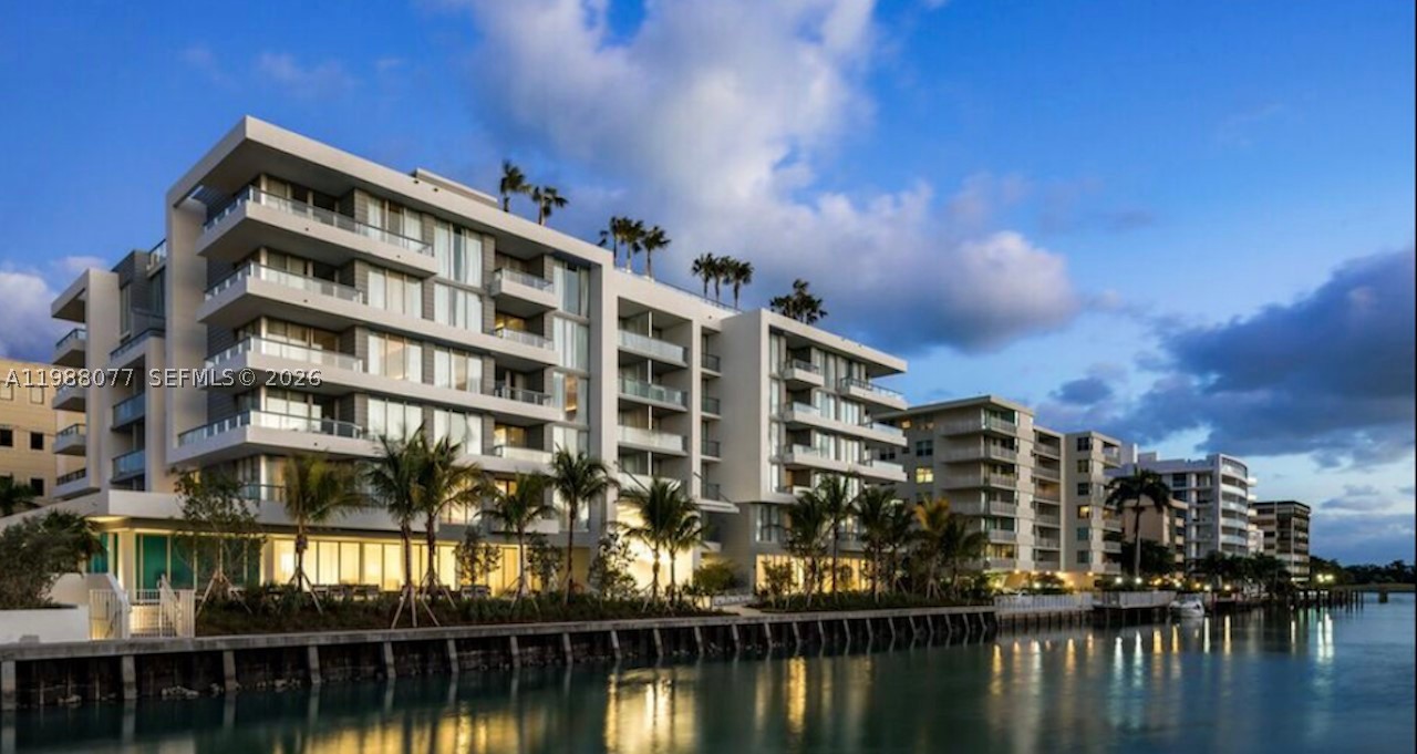 Bay Harbor Islands photo 1