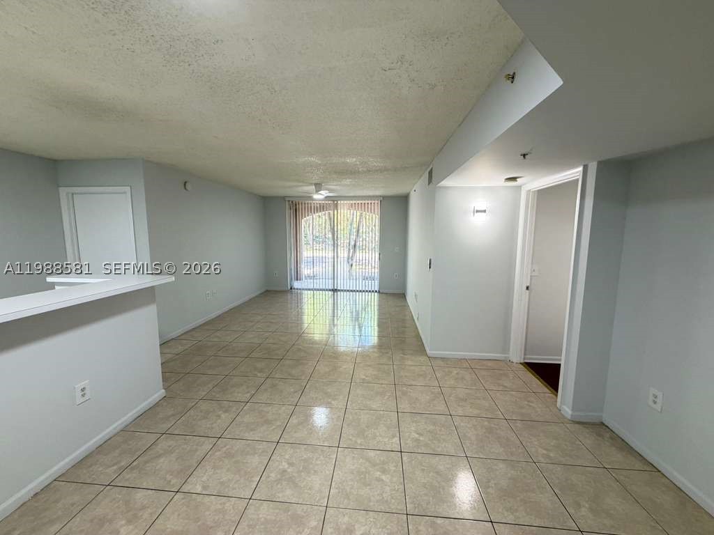 Miramar photo 5