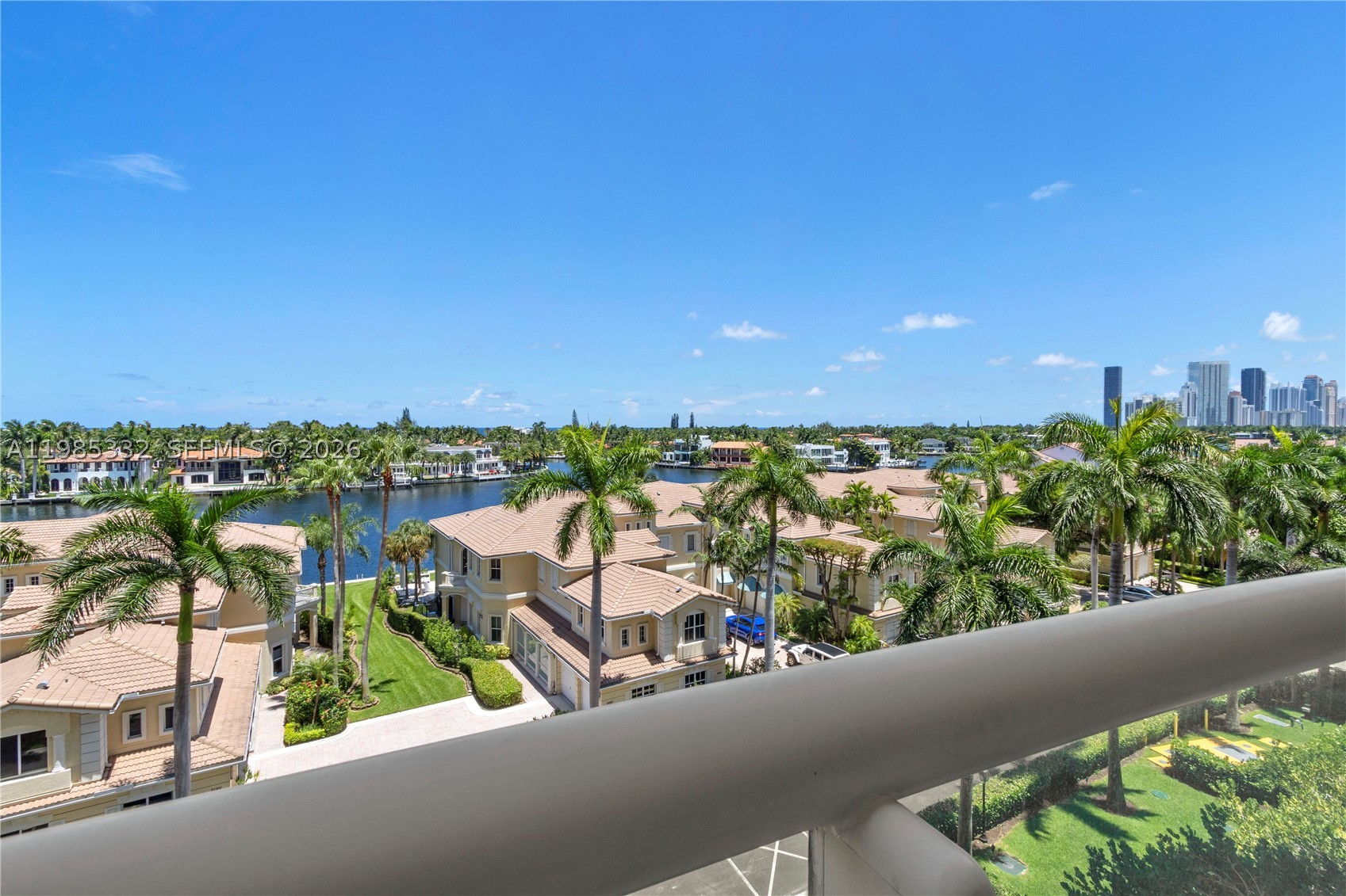 Aventura photo 1