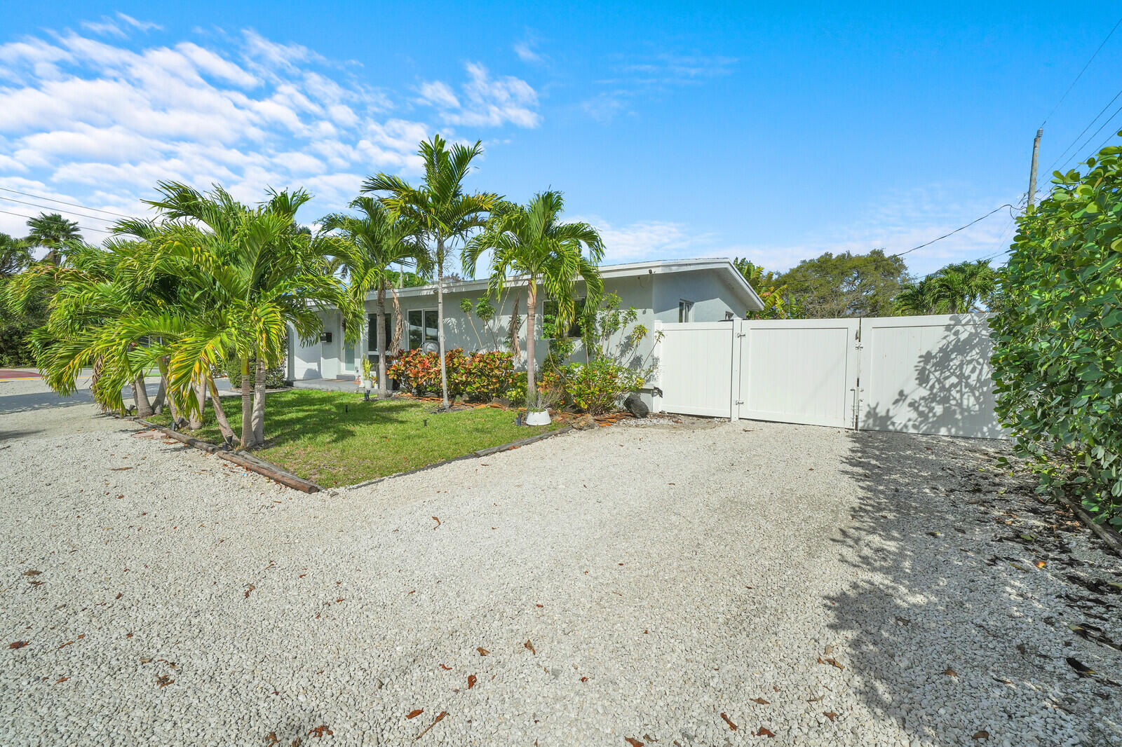Wilton Manors photo 1