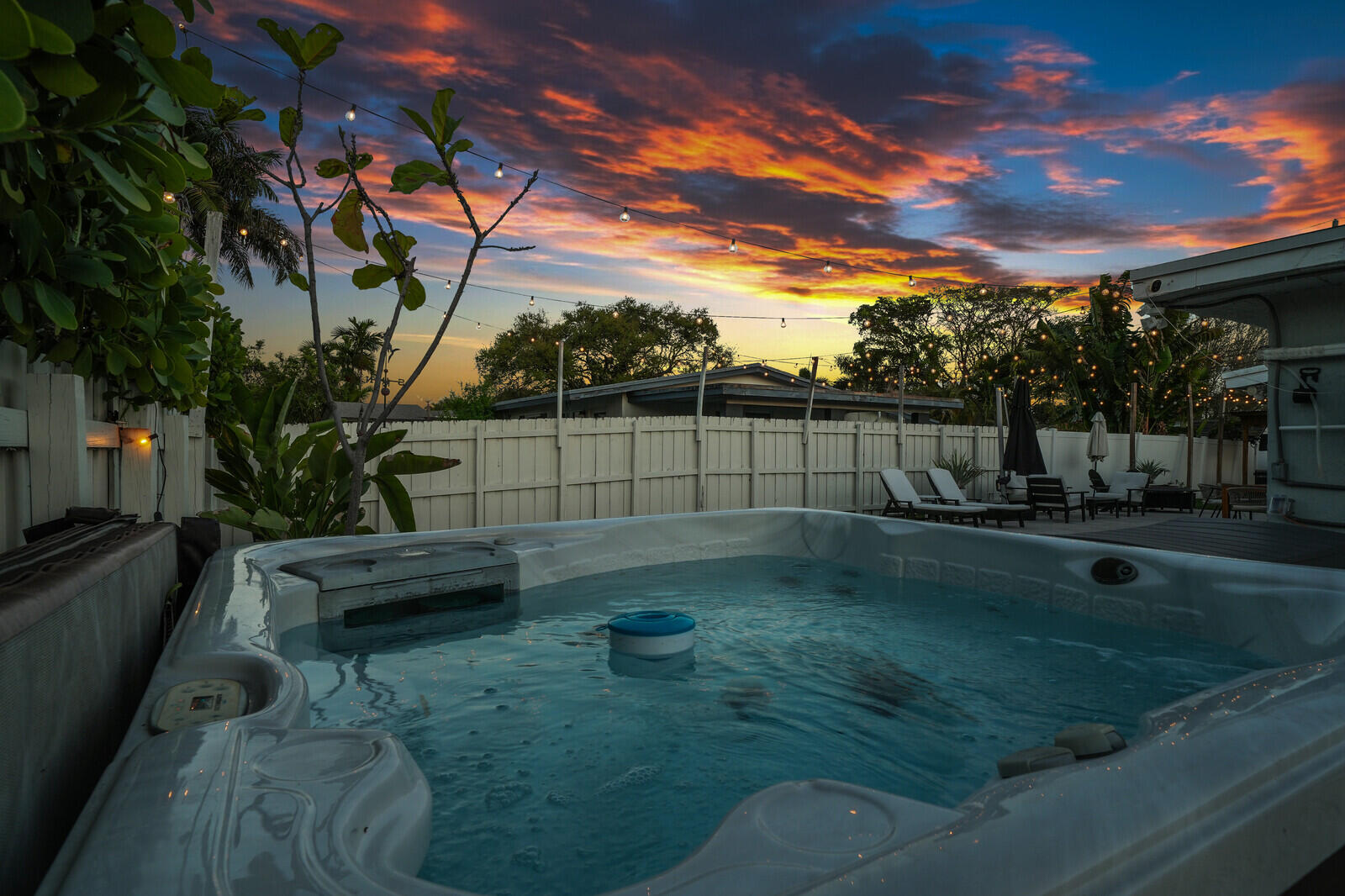 Wilton Manors photo 3