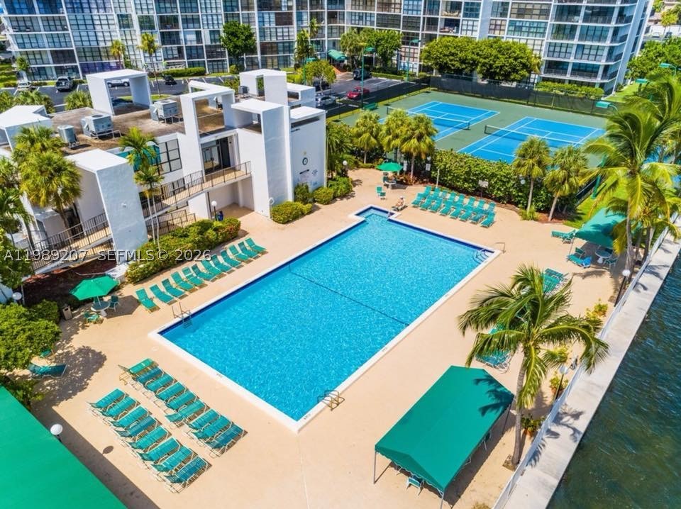 Hallandale Beach photo 1