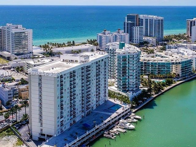 Miami Beach photo 2
