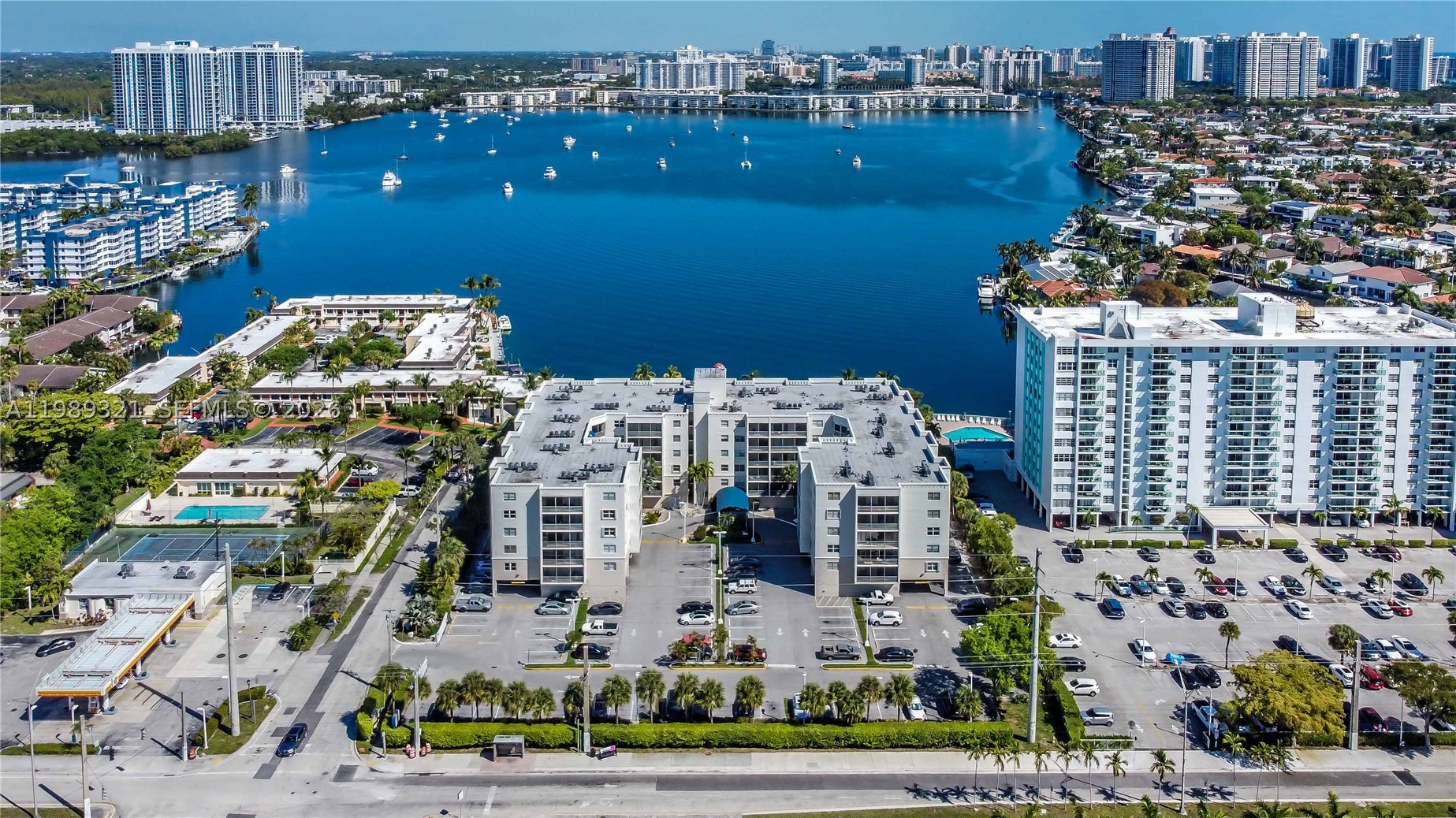 North Miami Beach photo 2