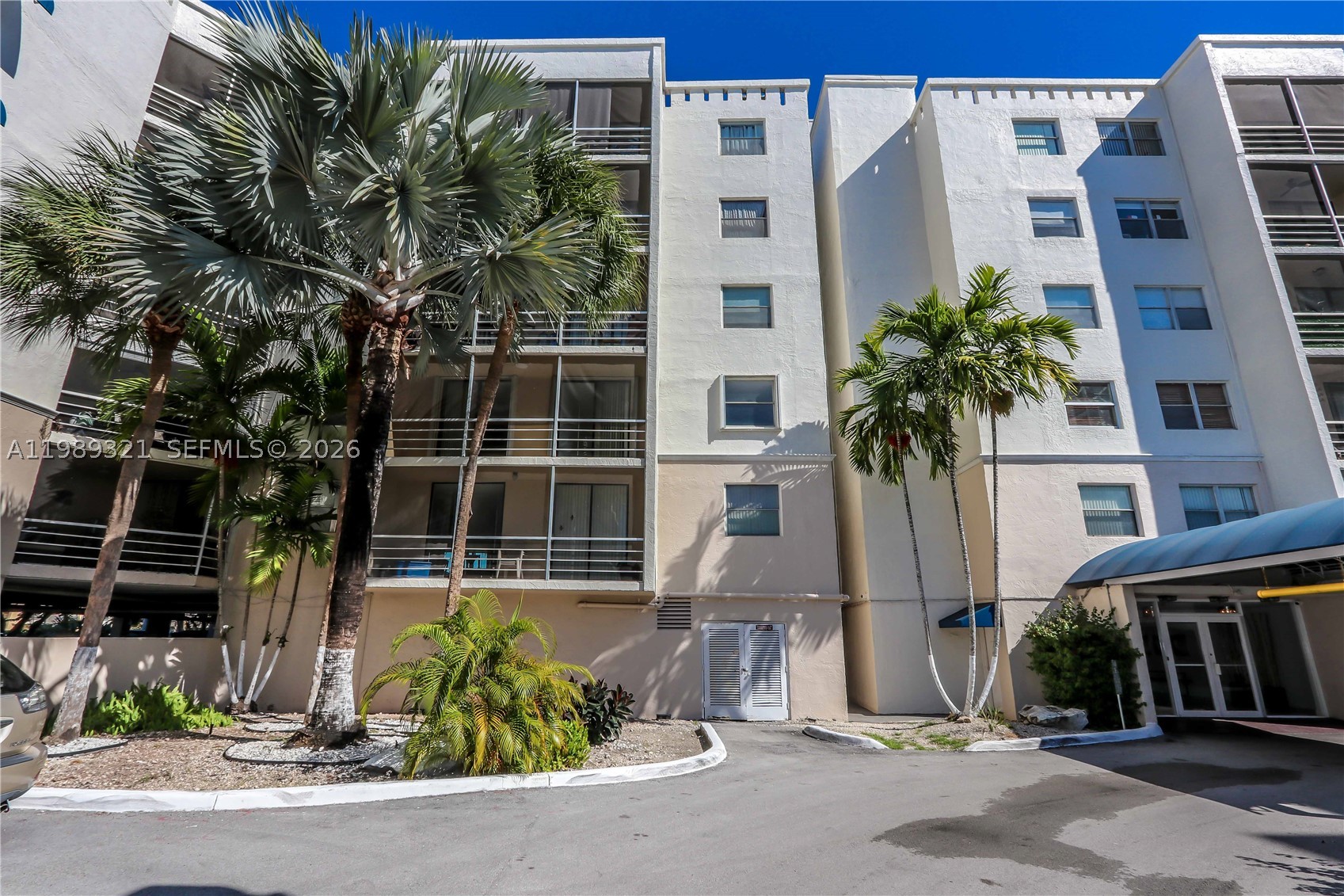 North Miami Beach photo 5