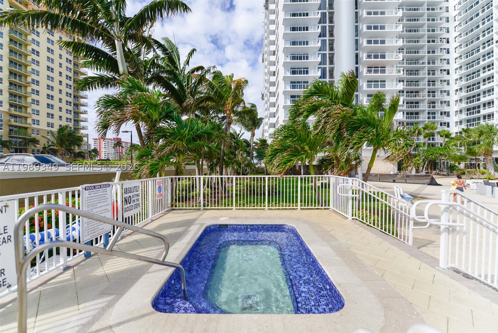 Hallandale Beach photo 3