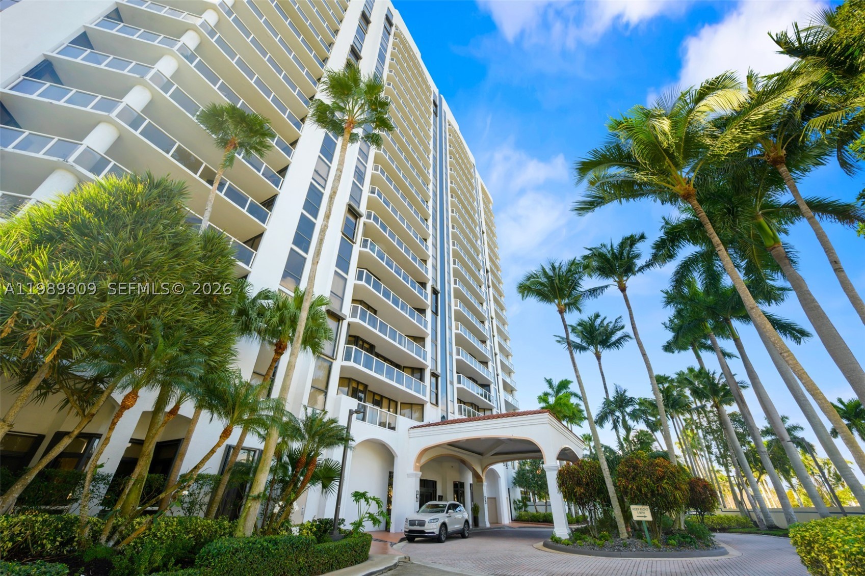 Aventura photo 1