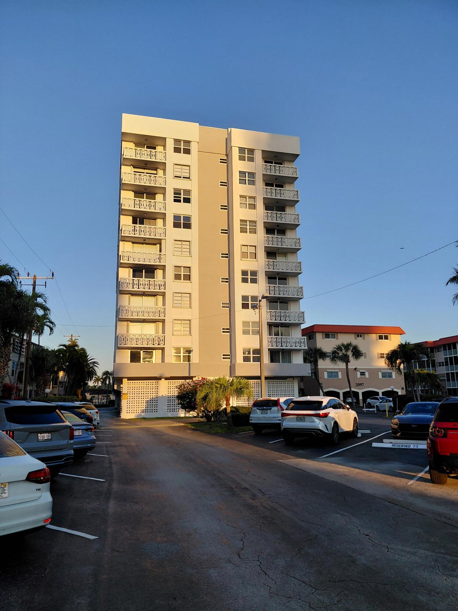 Hallandale Beach photo 2