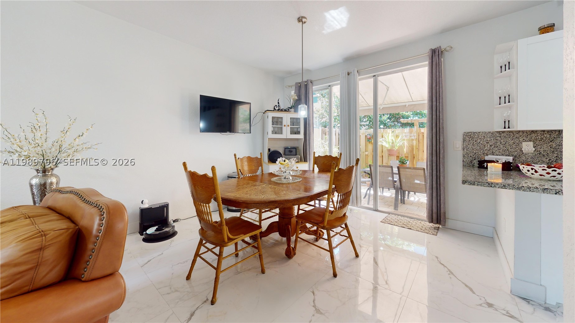 Pembroke Pines photo 4