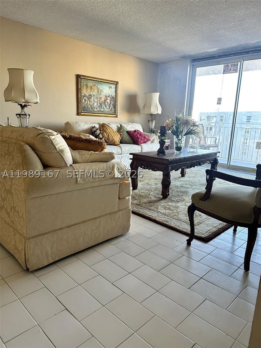 Hallandale Beach photo 3