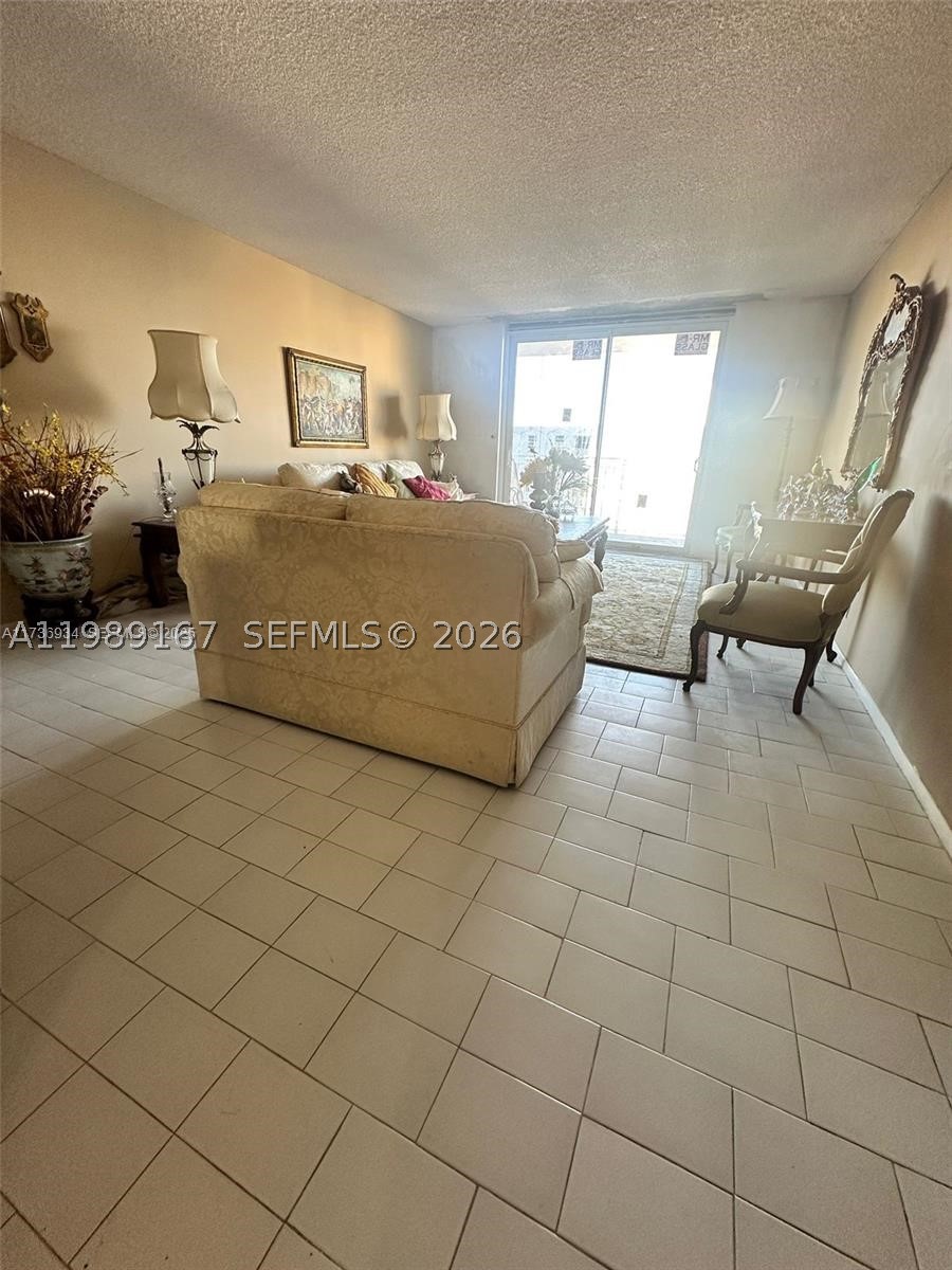 Hallandale Beach photo 4