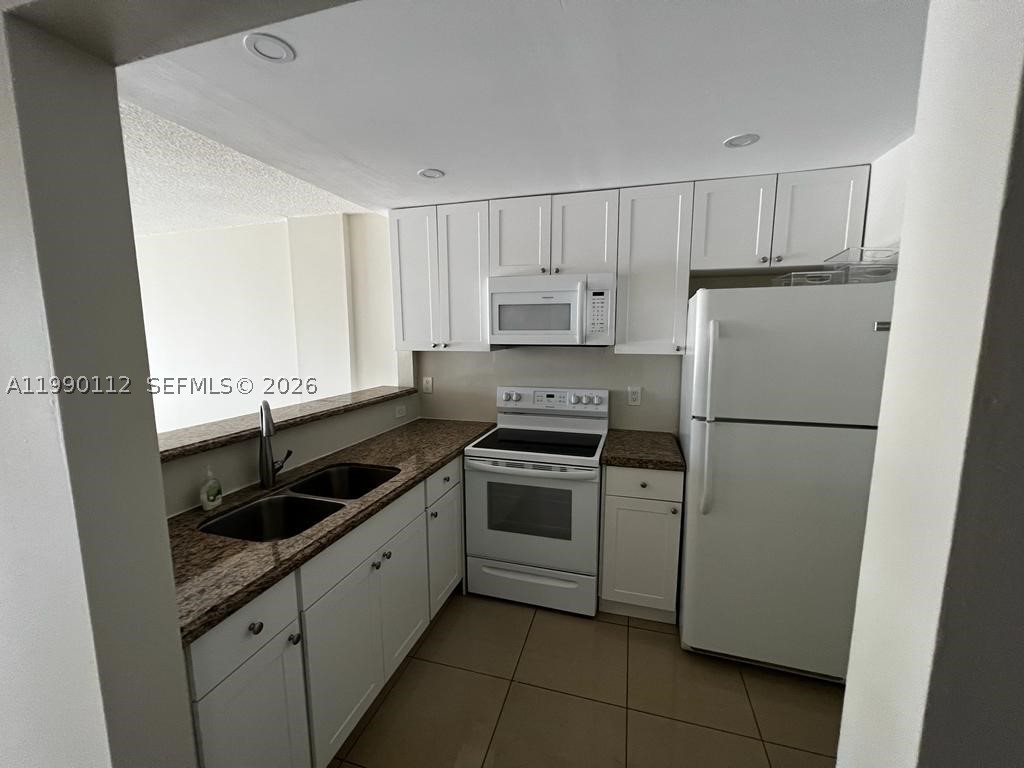 North Miami Beach photo 2
