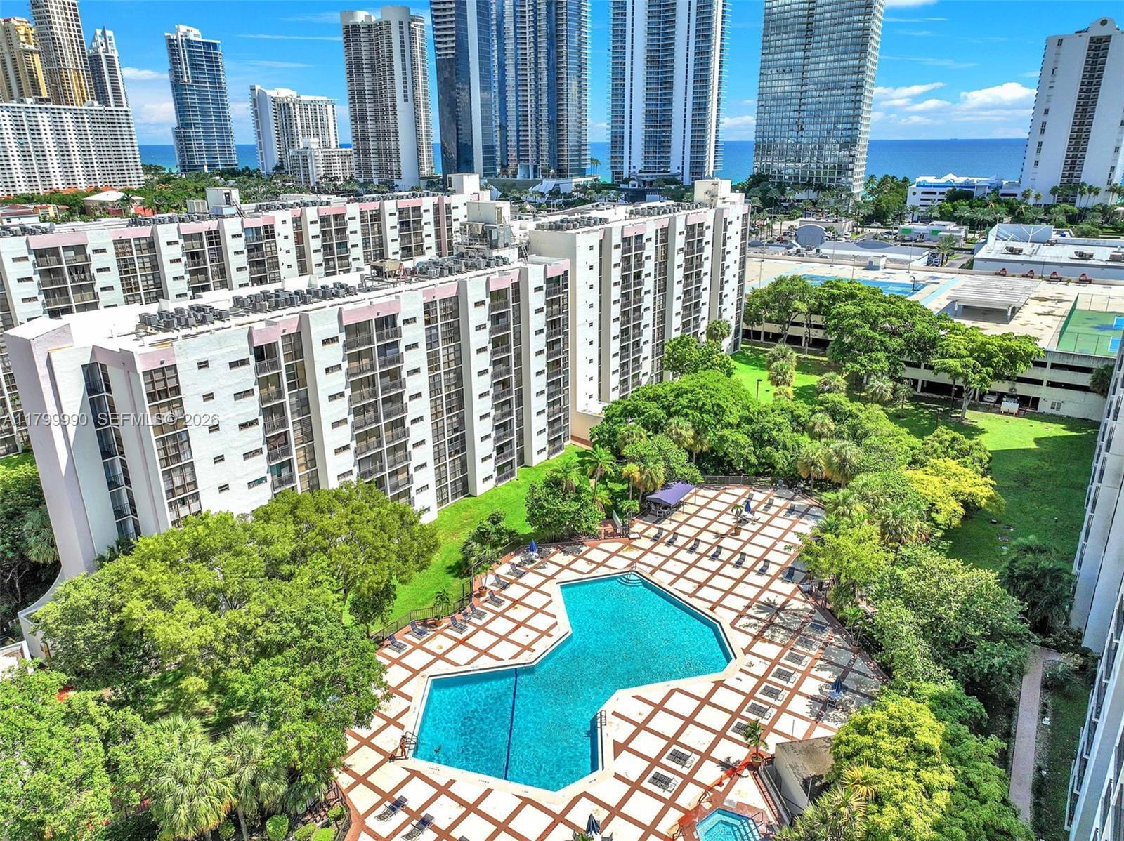 Sunny Isles Beach photo 1
