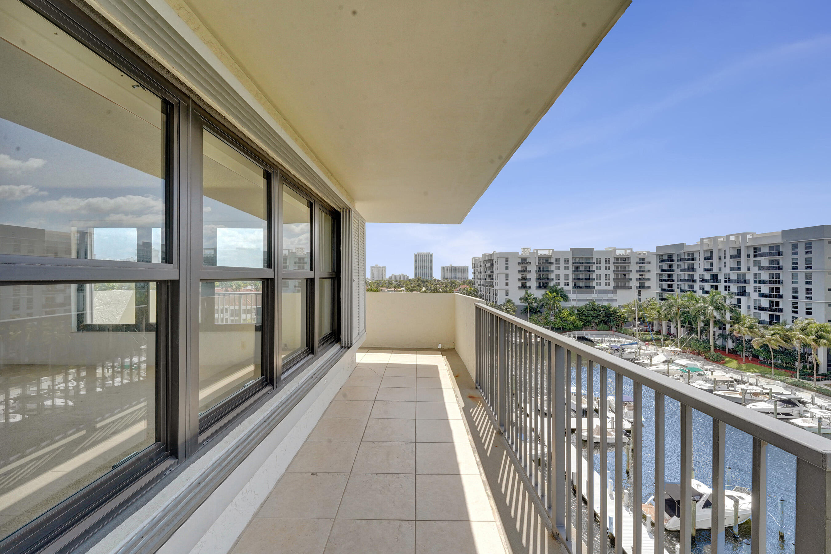 Fort Lauderdale photo 4