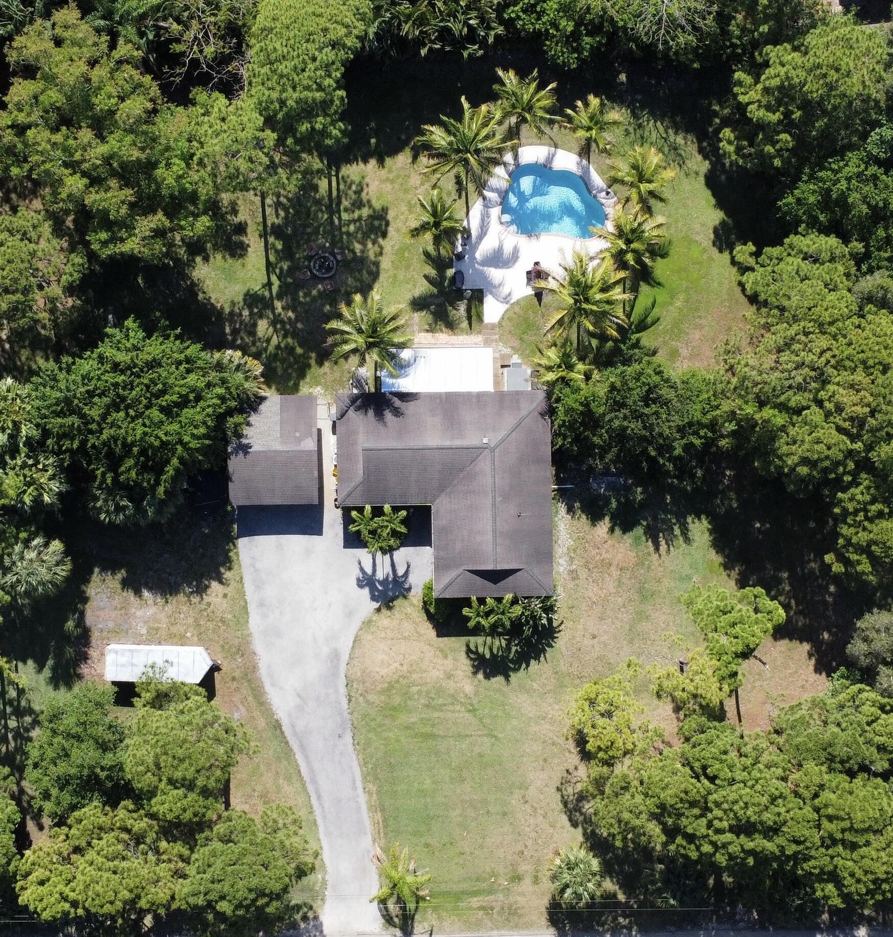 Palm Beach Gardens photo 1