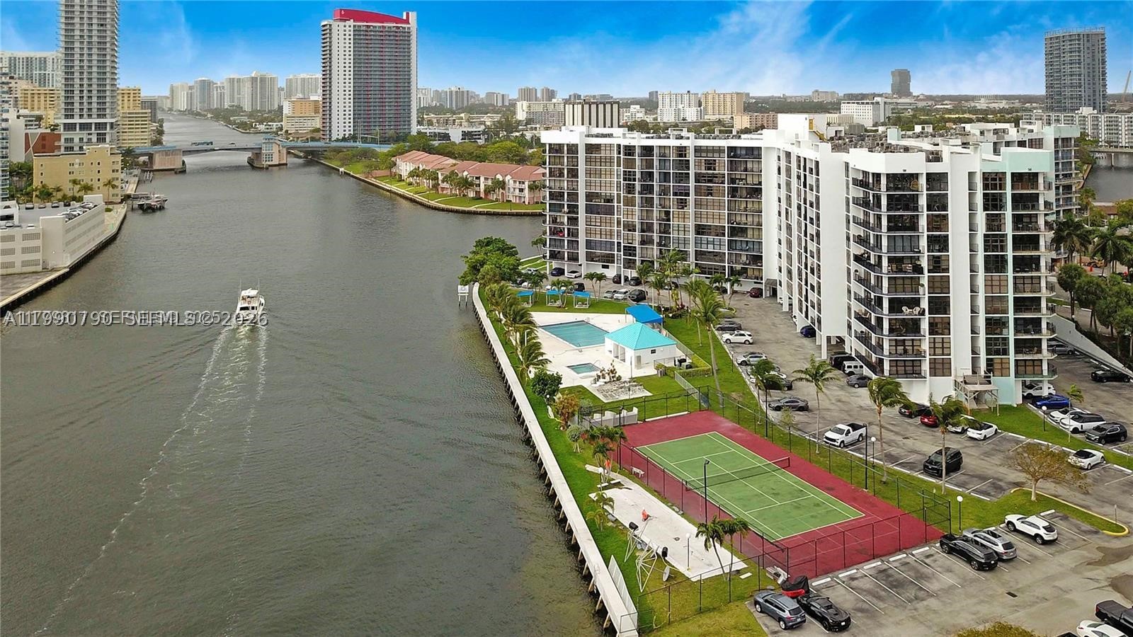 Hallandale Beach photo 5