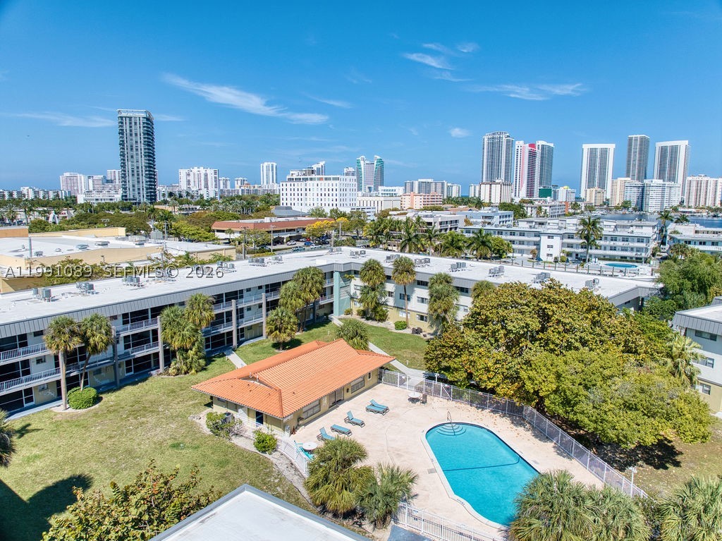 Hallandale Beach photo 1