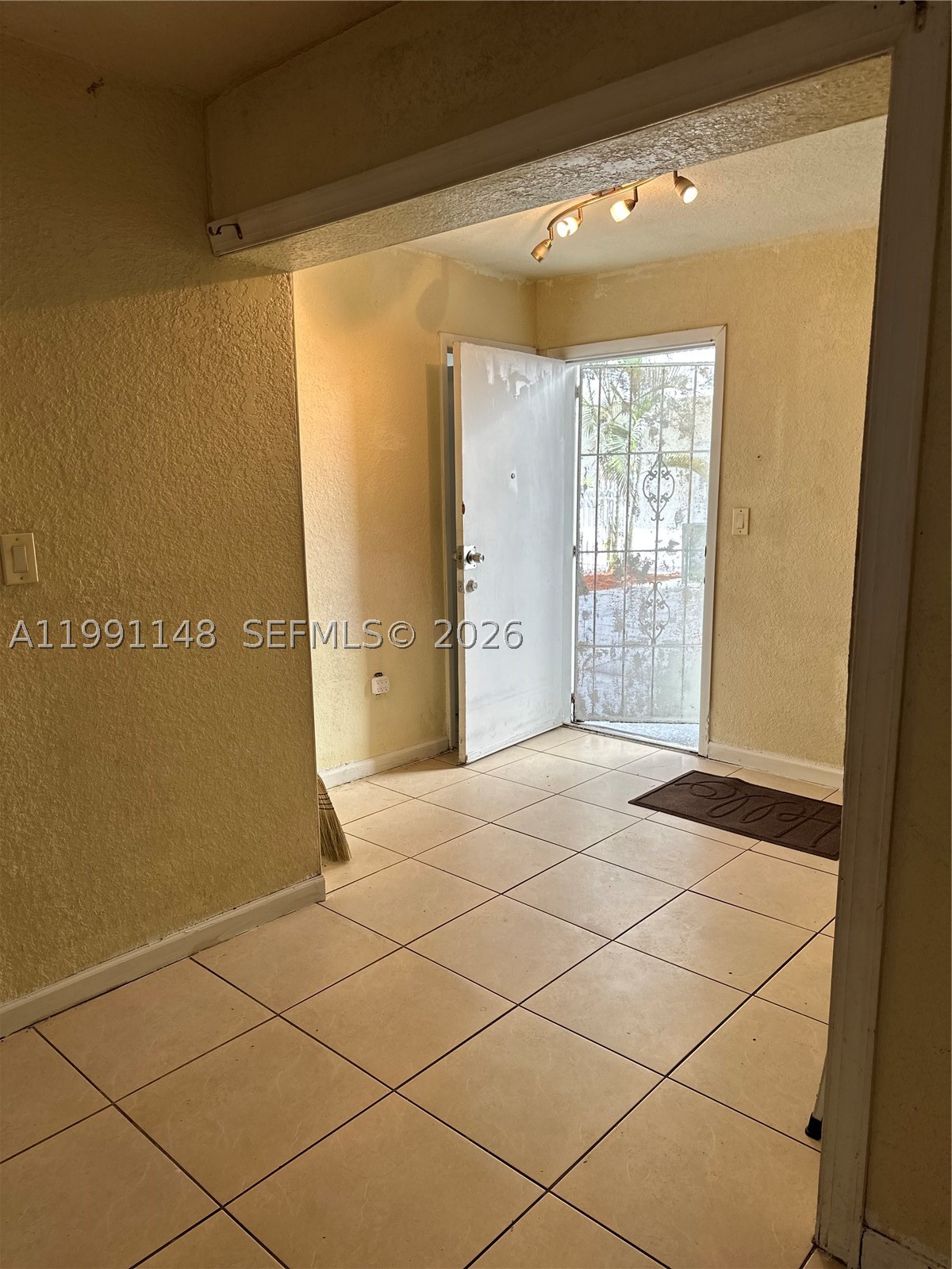 North Miami photo 5