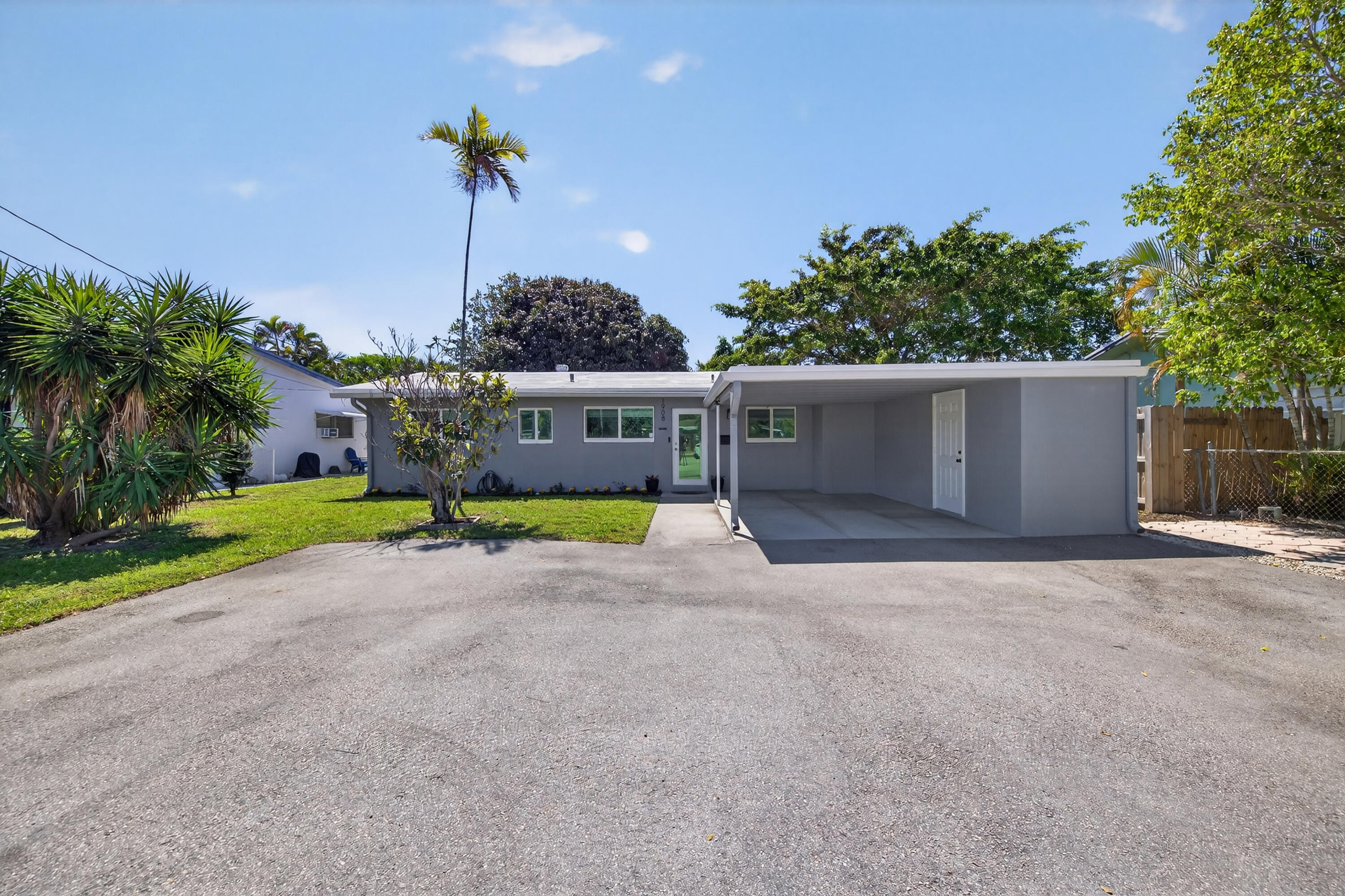 Wilton Manors photo 5