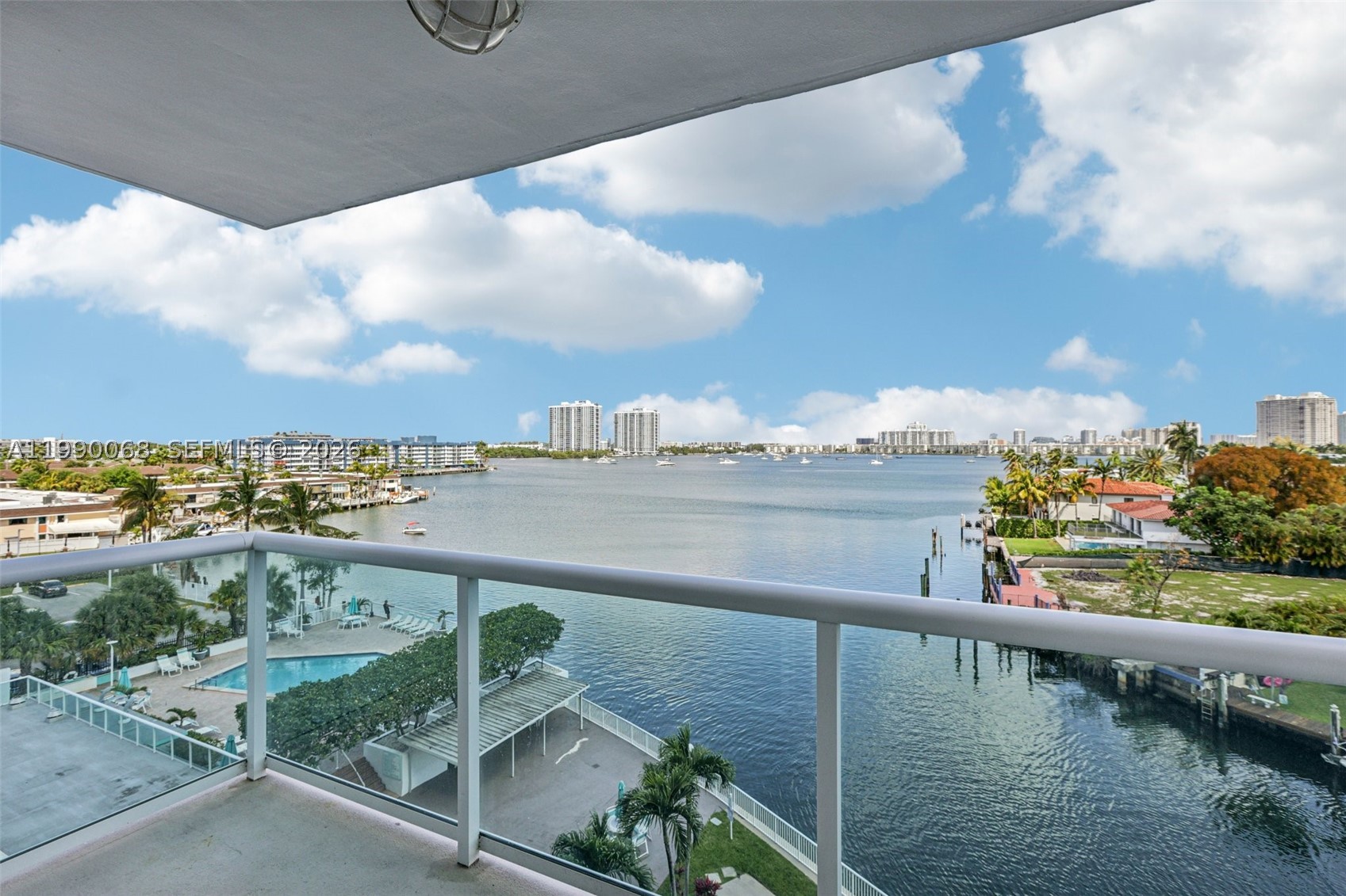 North Miami Beach photo 2