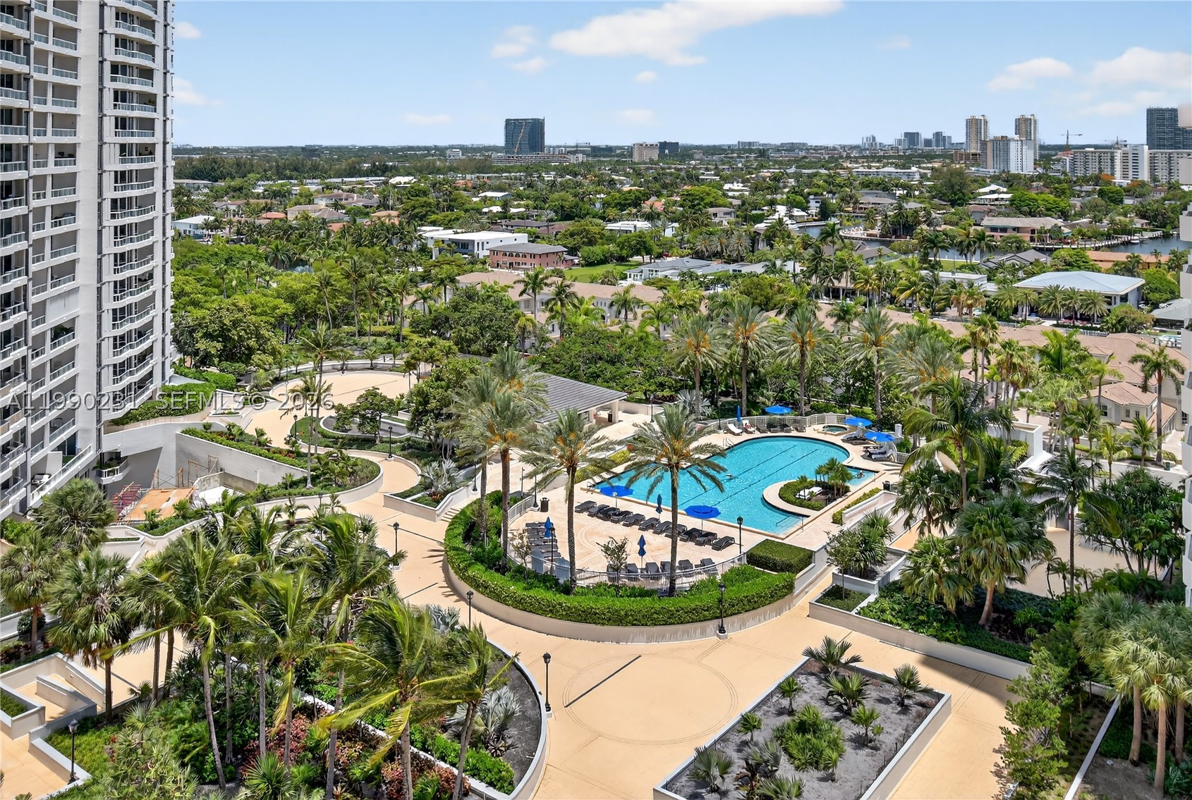 Aventura photo 1