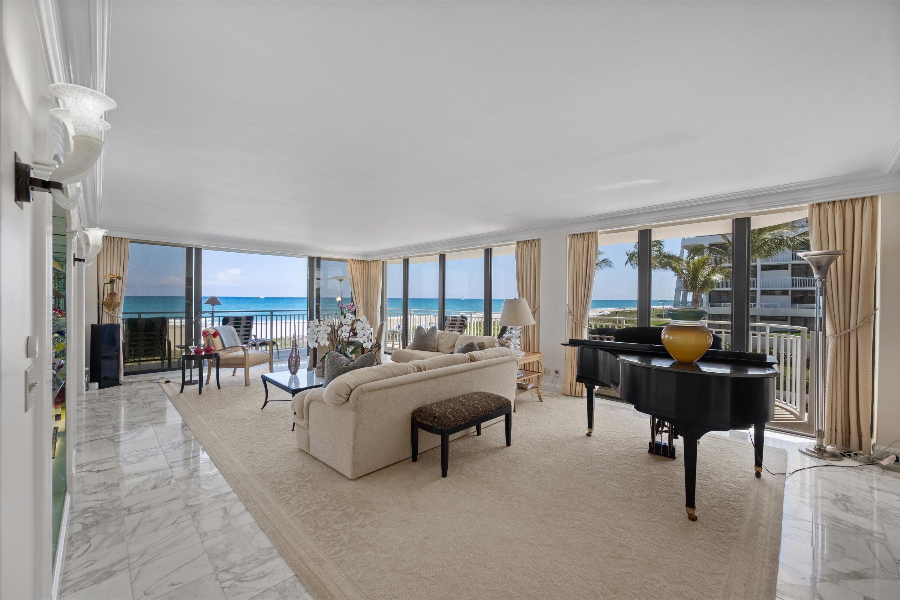 Palm Beach photo 4