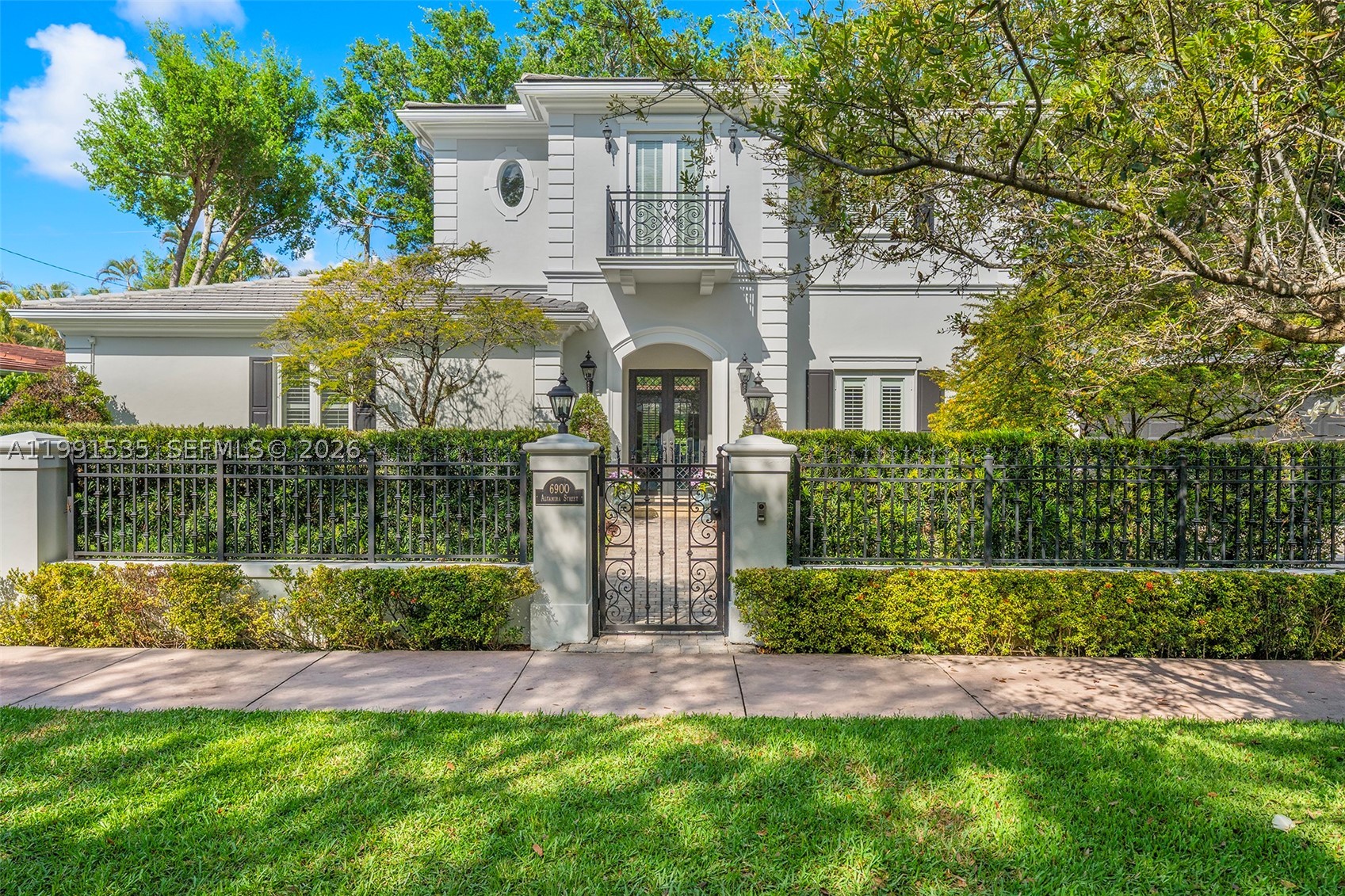 Coral Gables photo 2