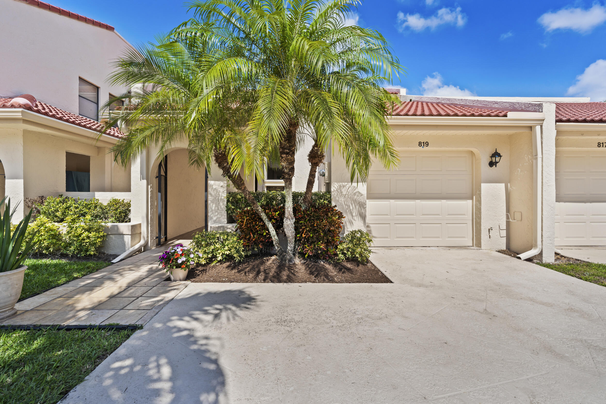 Palm Beach Gardens photo 2