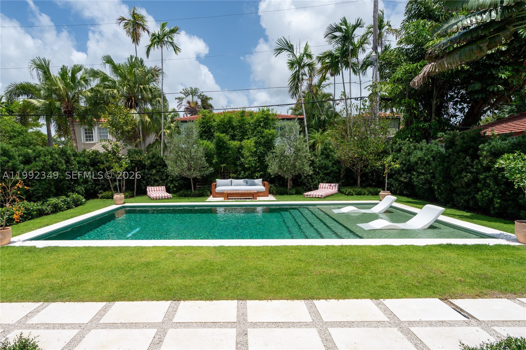Miami Beach photo 2