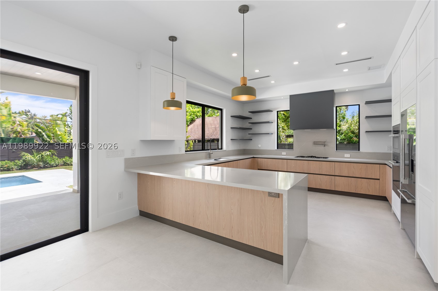 South Miami photo 4