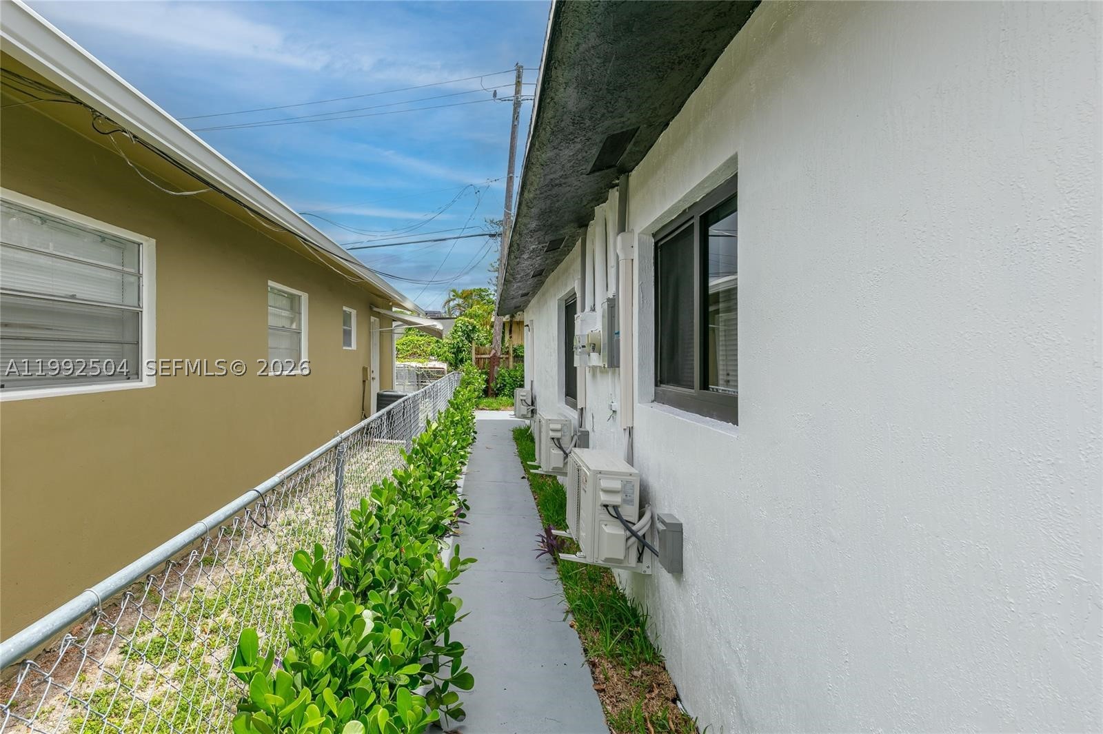 Miramar photo 5
