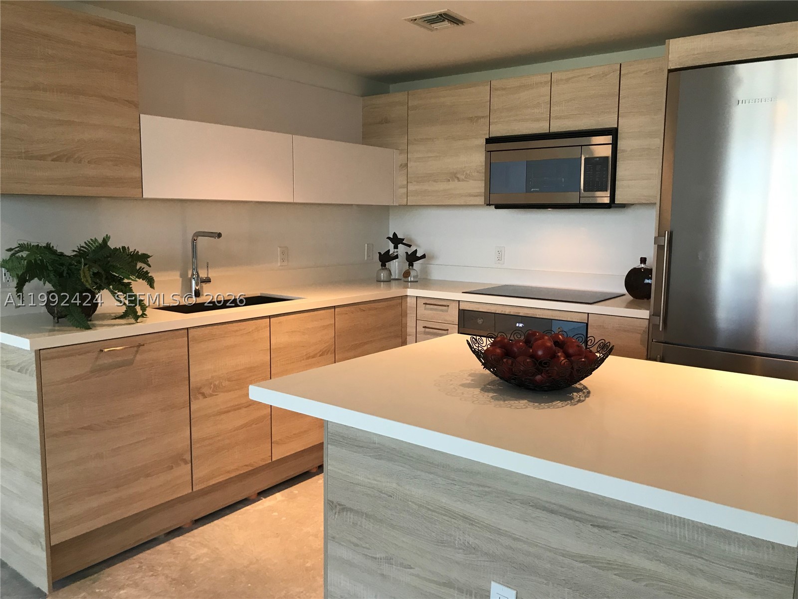North Miami Beach photo 3