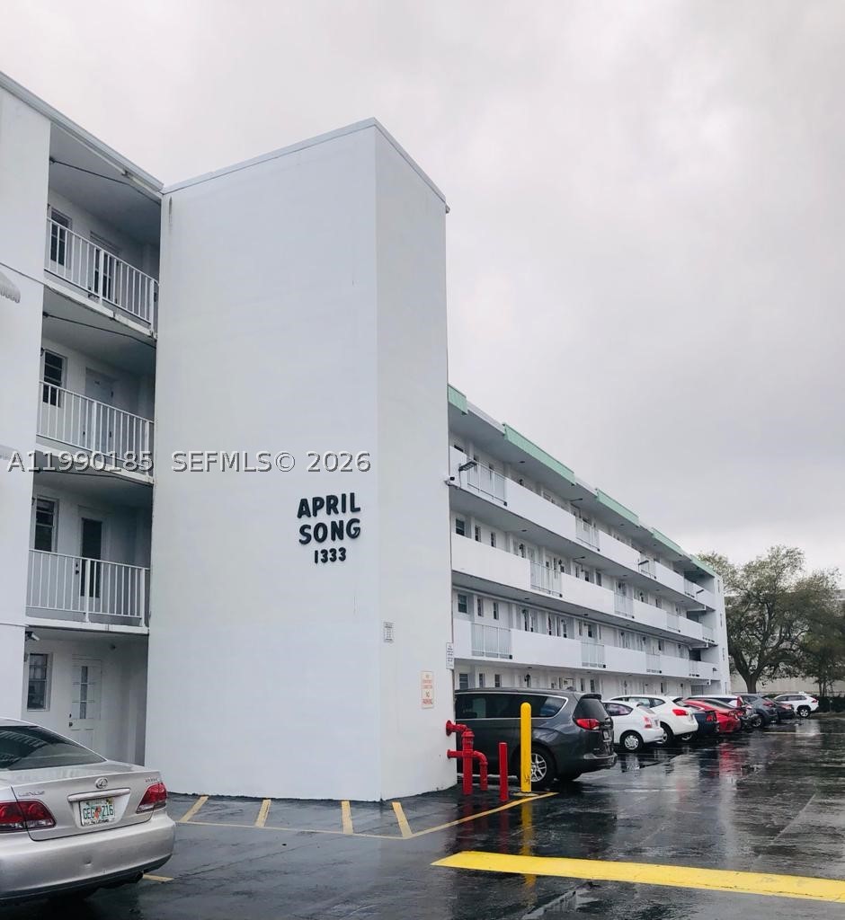 Hallandale Beach photo 1