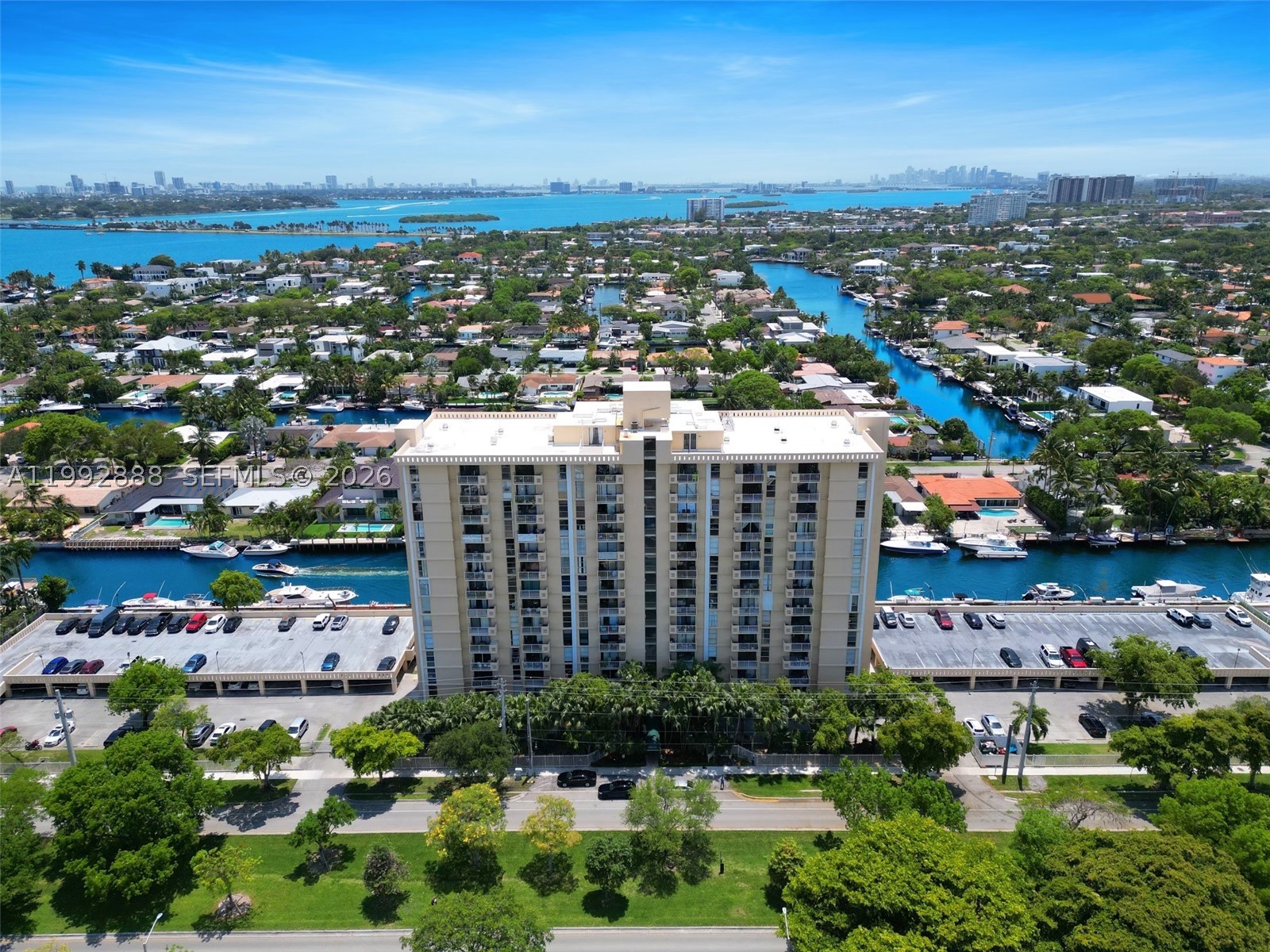 North Miami photo 4