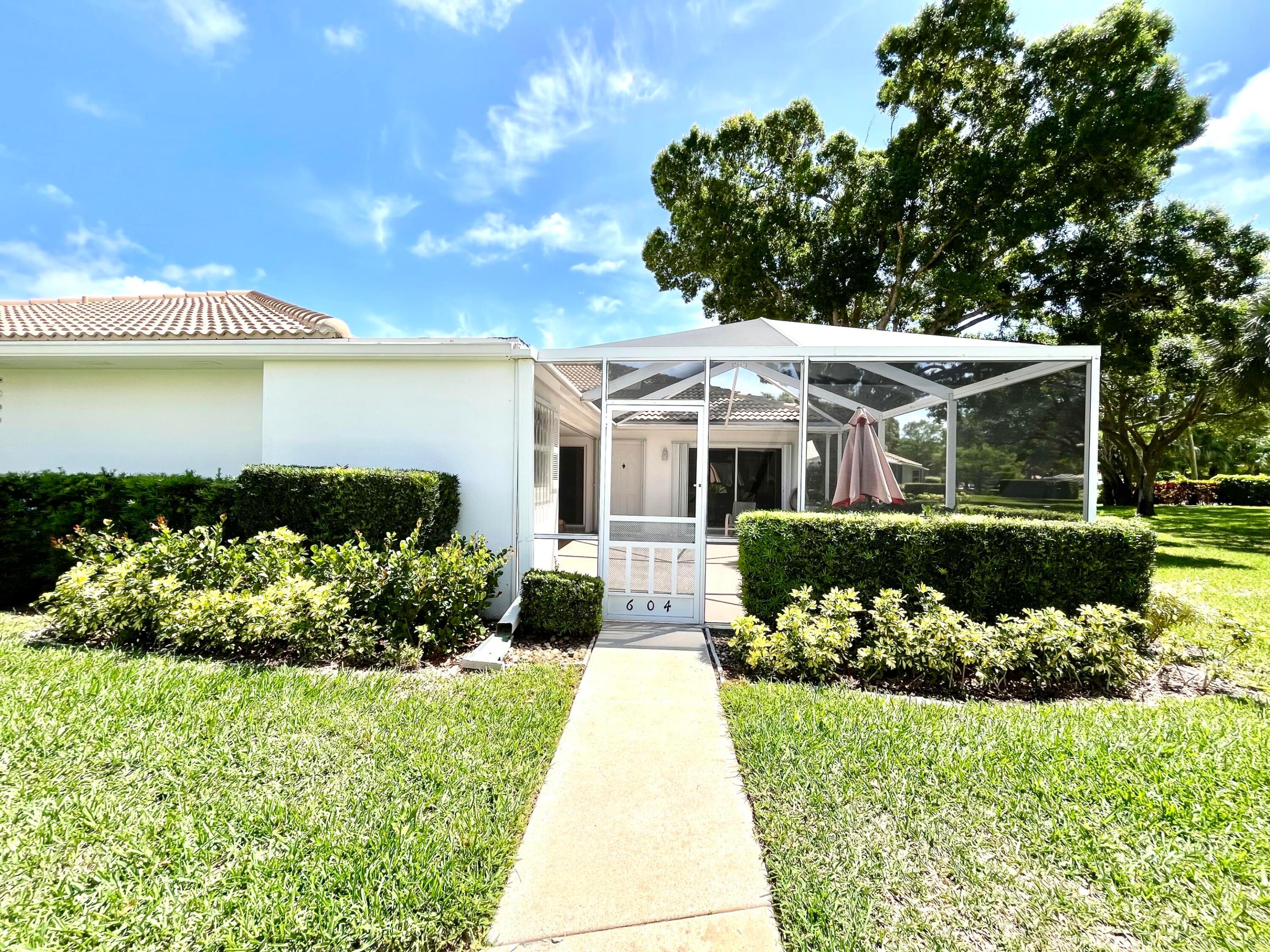 Palm Beach Gardens photo 1
