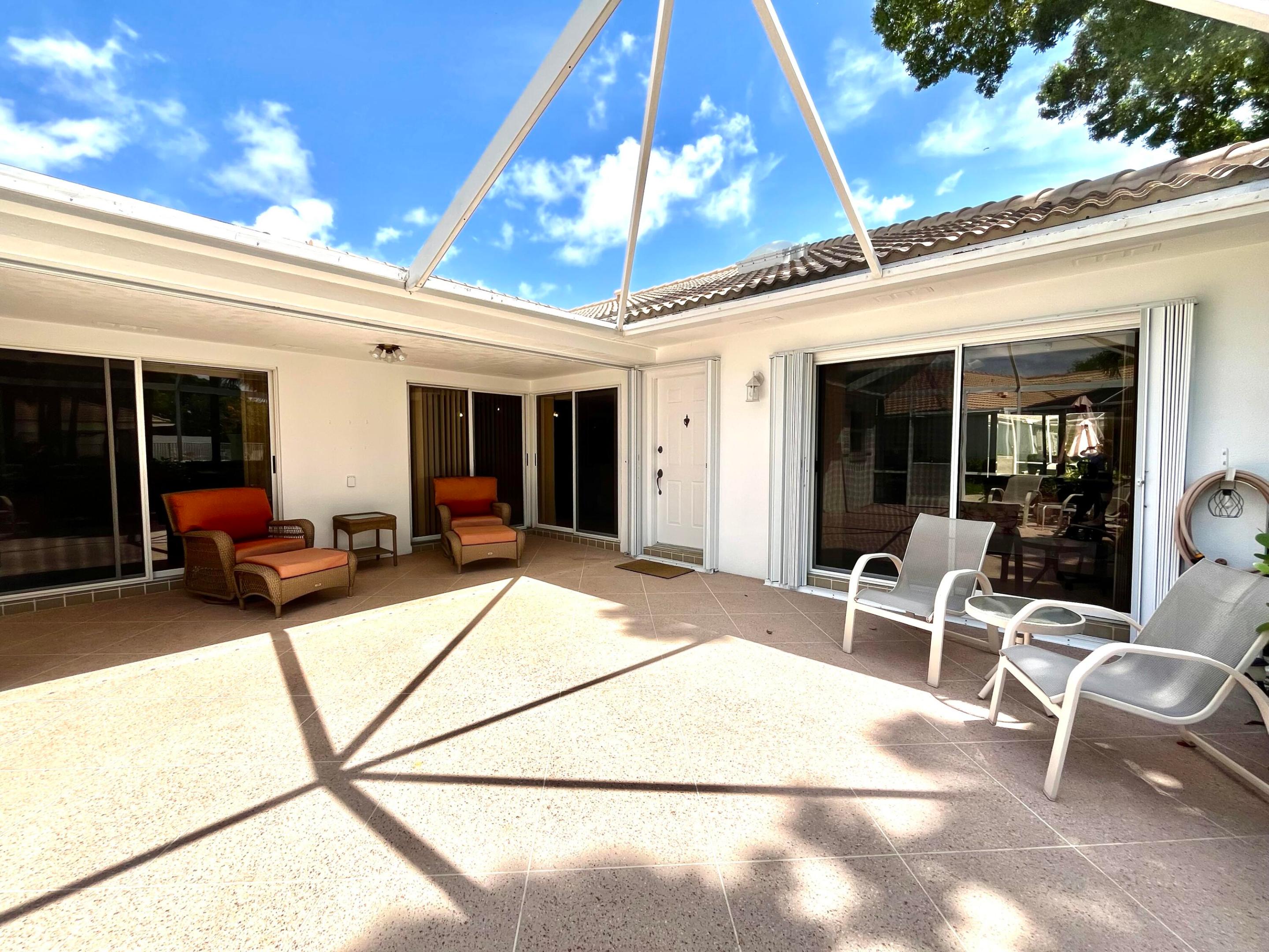 Palm Beach Gardens photo 2