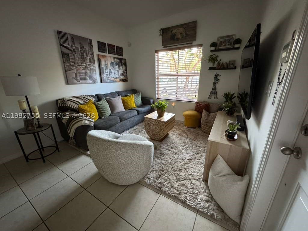 Pembroke Pines photo 4