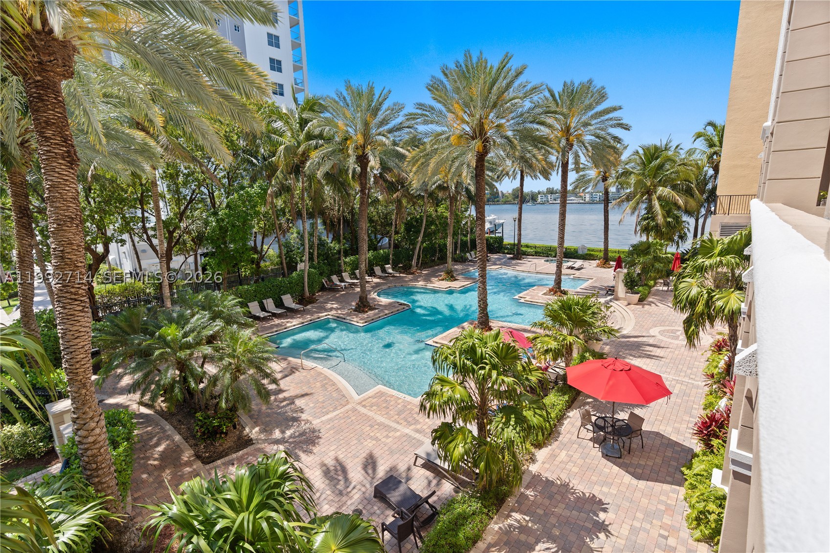 Sunny Isles Beach photo 1
