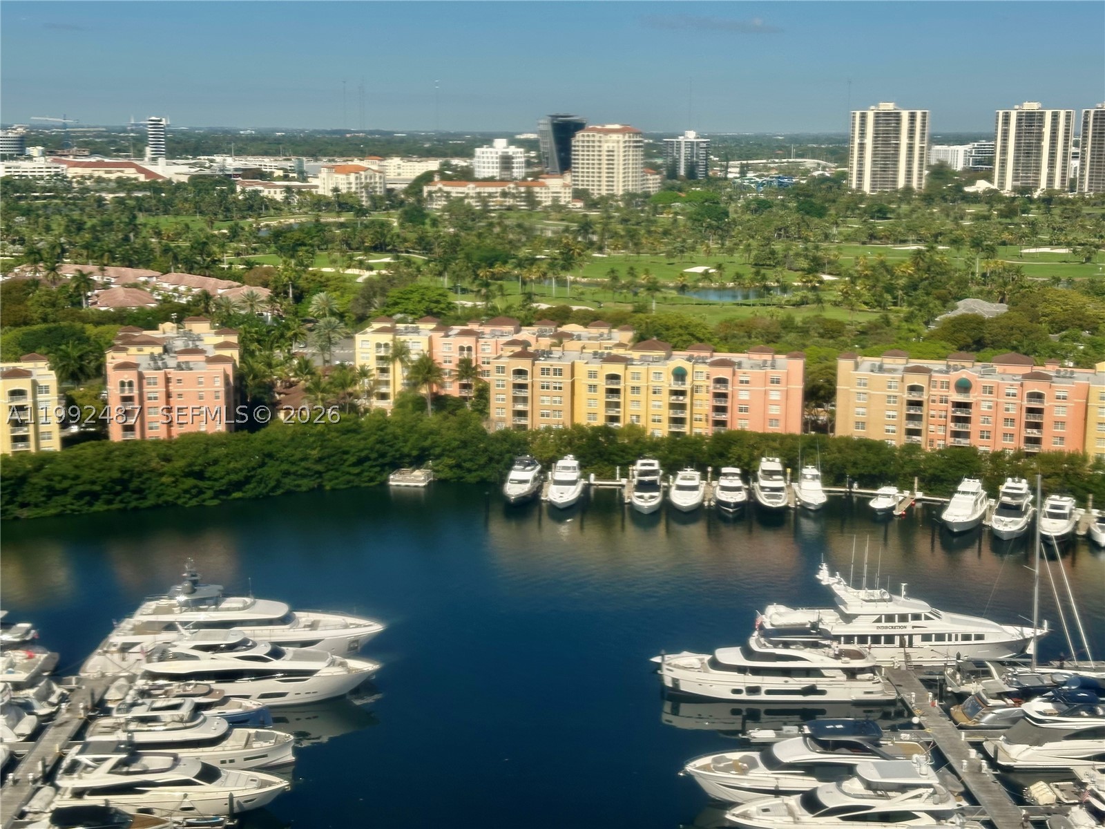 Aventura photo 1