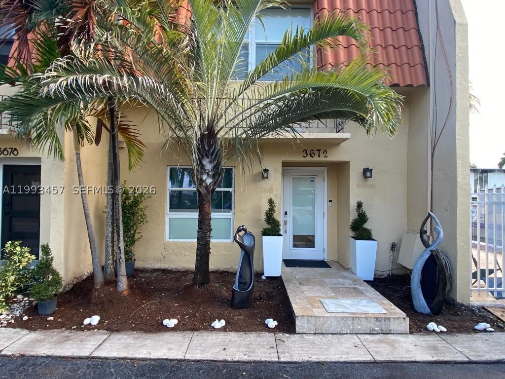 North Miami Beach photo 2