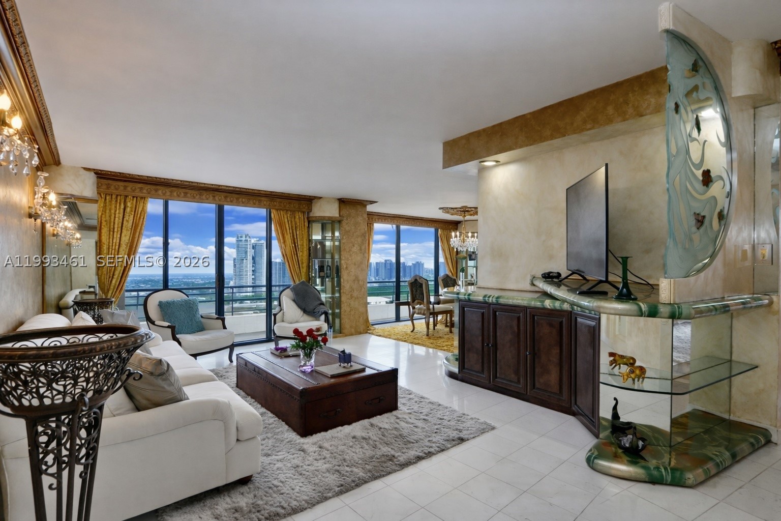 Aventura photo 1
