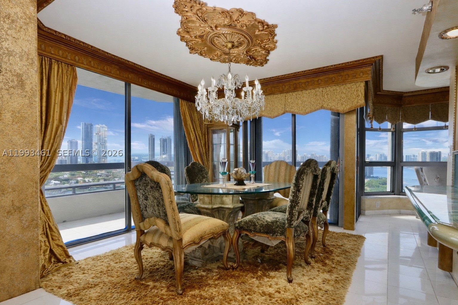 Aventura photo 3