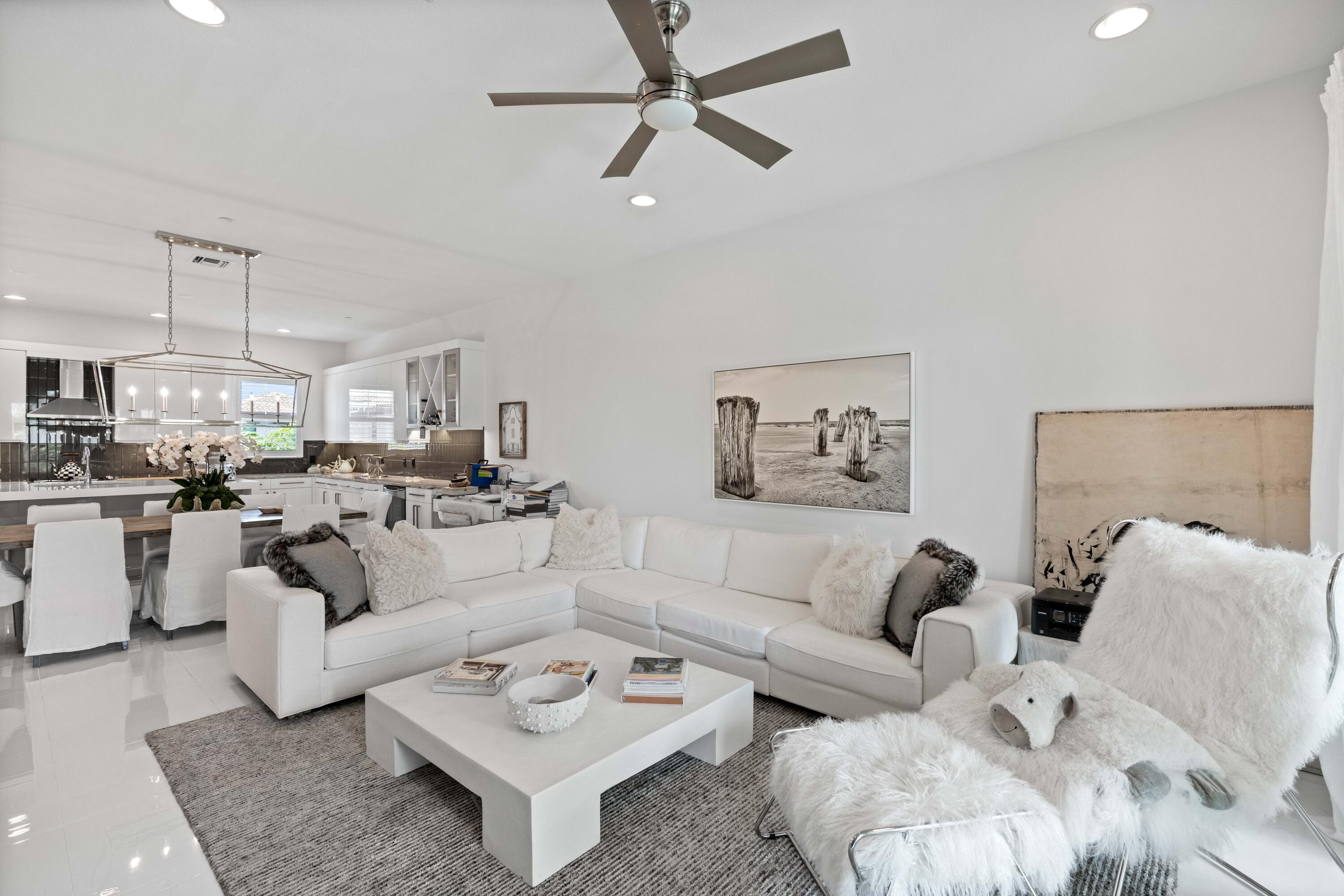 Palm Beach Gardens photo 1