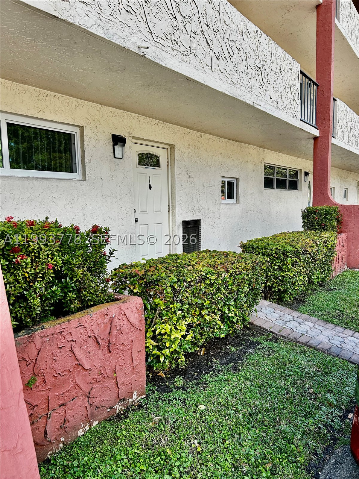 Pembroke Pines photo 2