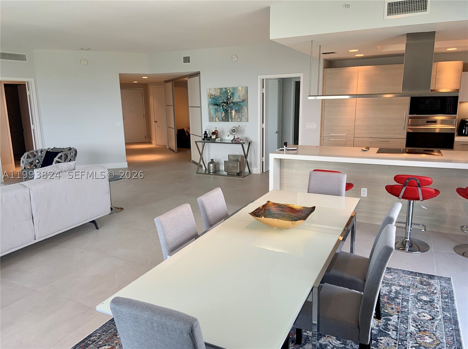 North Miami Beach photo 2