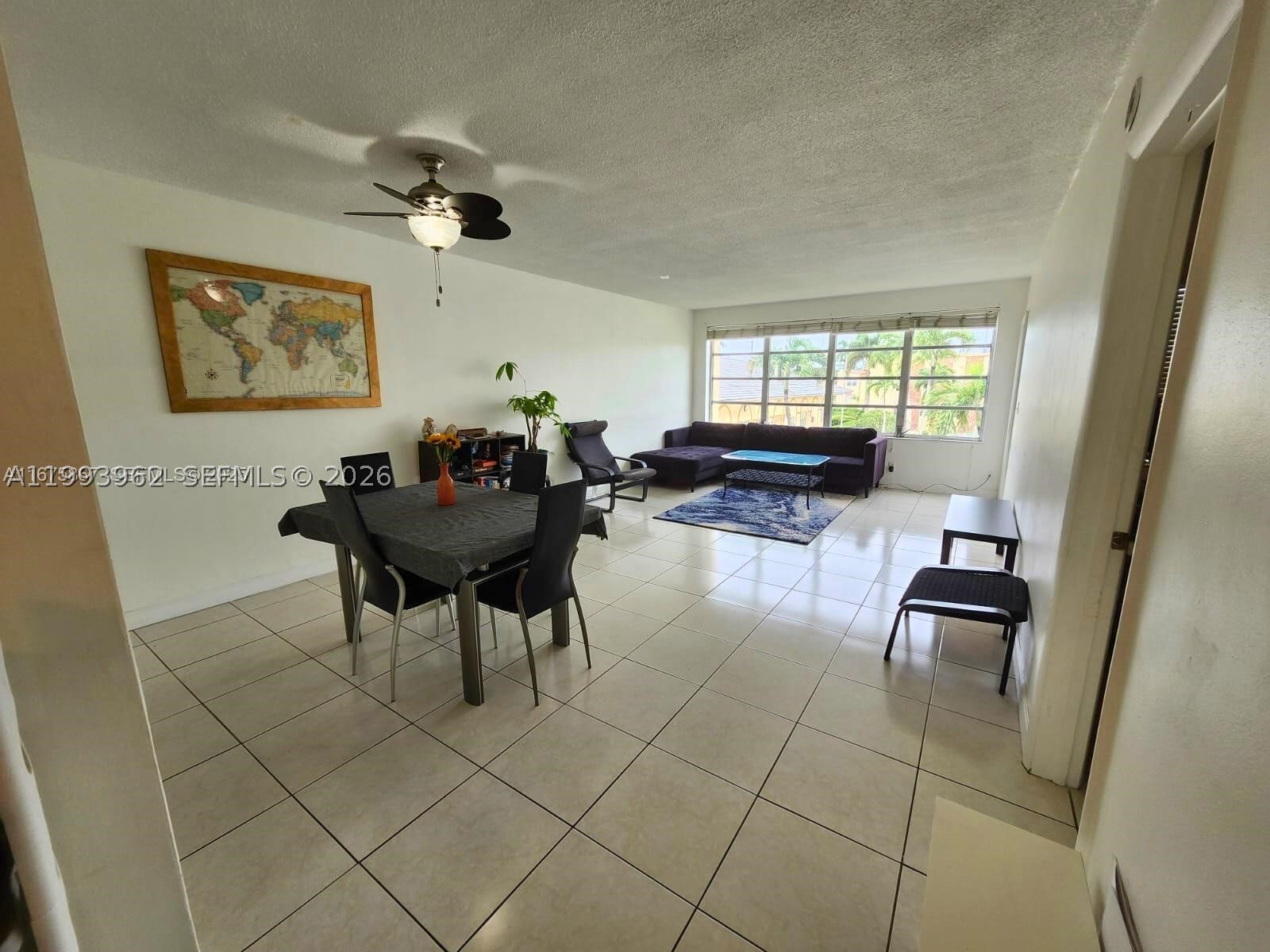 Hallandale Beach photo 2