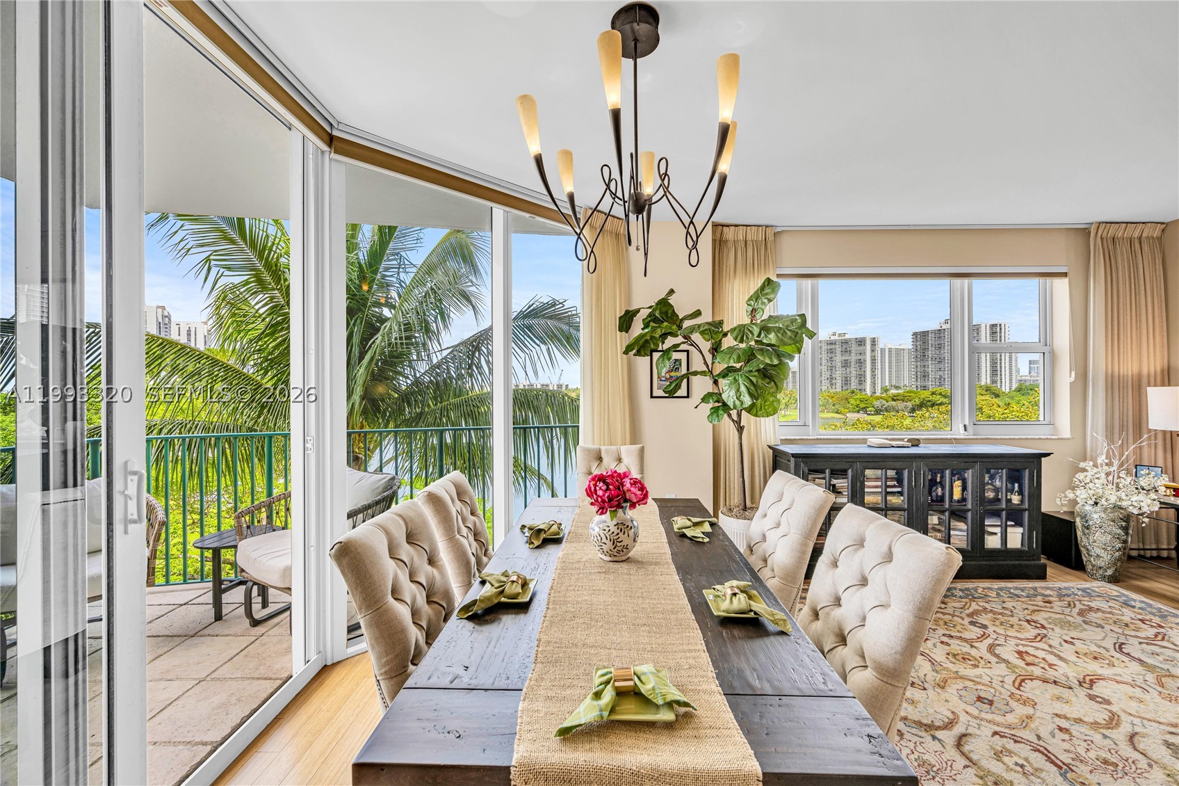 Aventura photo 5