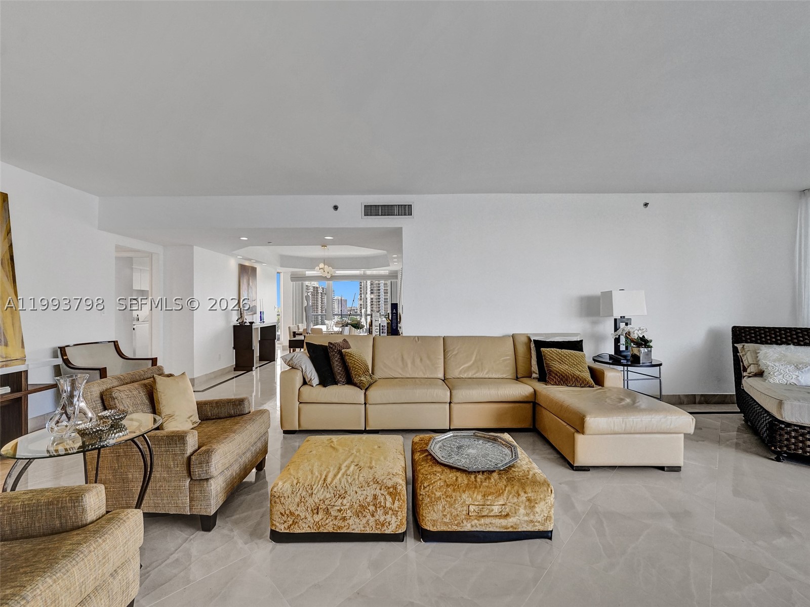 Aventura photo 5